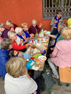 23FrauenfriedenswallfahrtTeilete